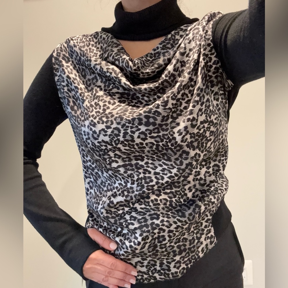 ROI  Turtleneck Sweater 100% wool